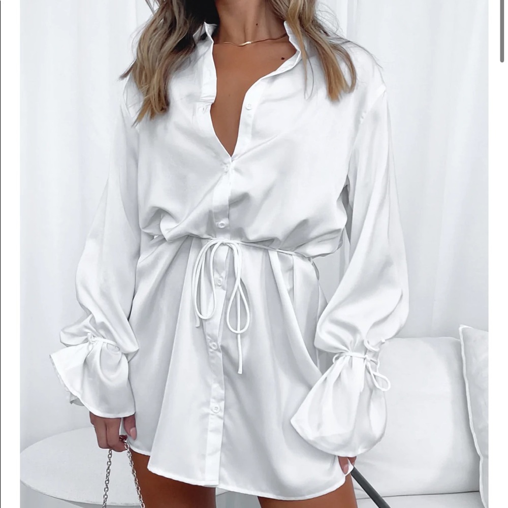 WHITE FOX Only Gets Better Mini Dress Off White